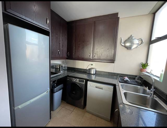 2 BEDROOM APARTMENT FOR SALE IN POINT WATERFRONT